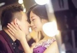 男生女生亲嘴视频,揭秘男生女生亲嘴视频背后的甜蜜故事